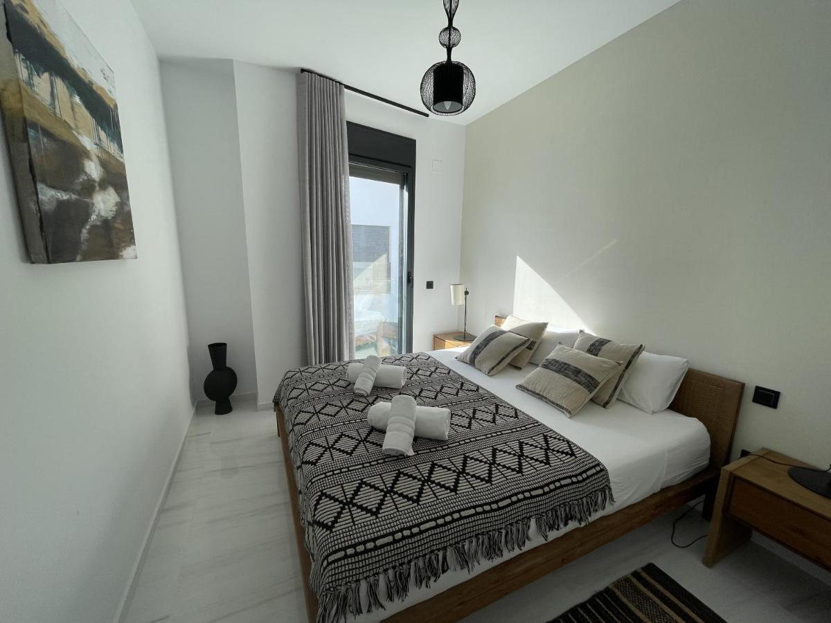 Luxury Sea View Penthouse By United Renters Apartment *
