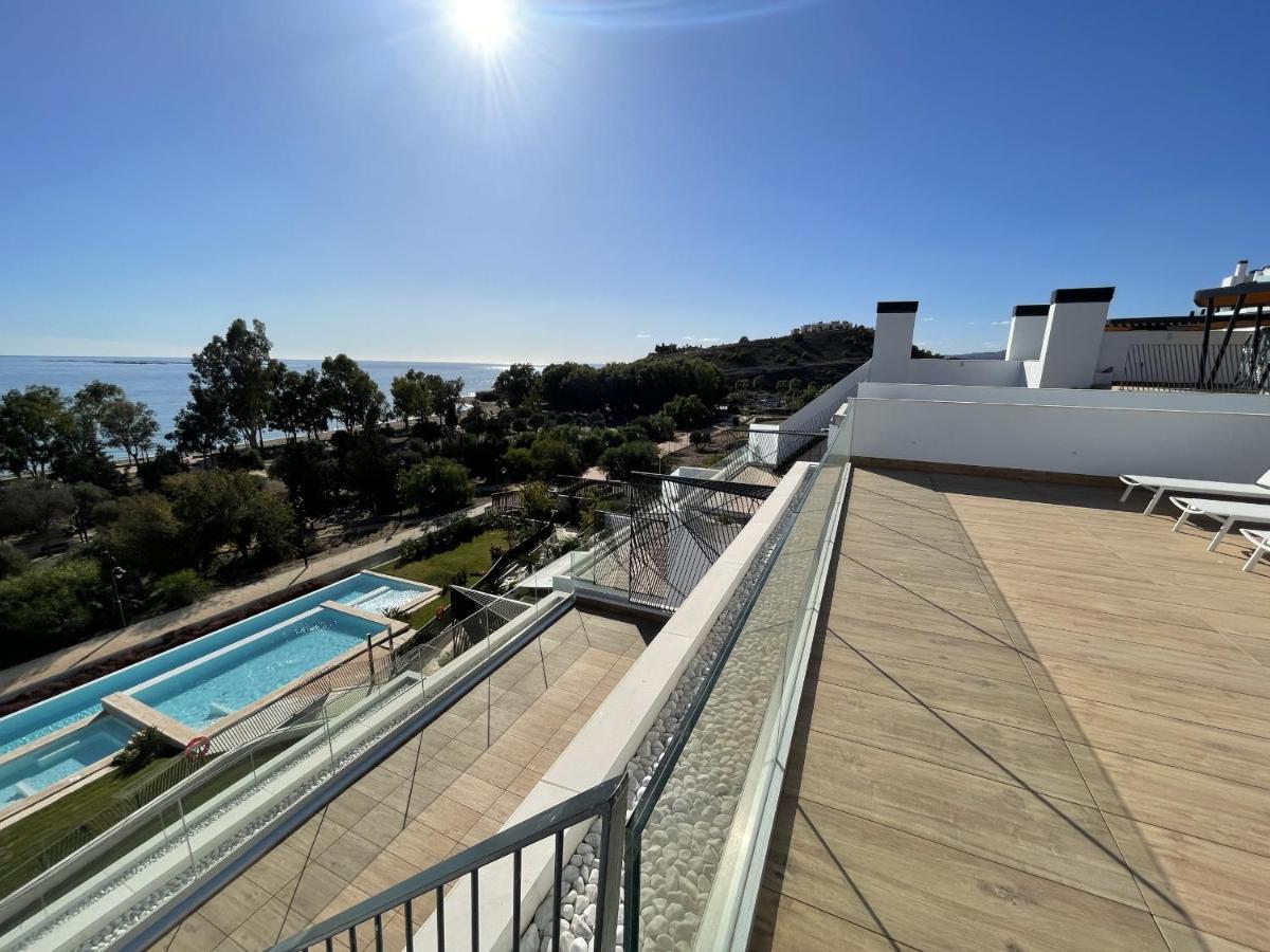 Luxury Sea View Penthouse By United Renters Apartment